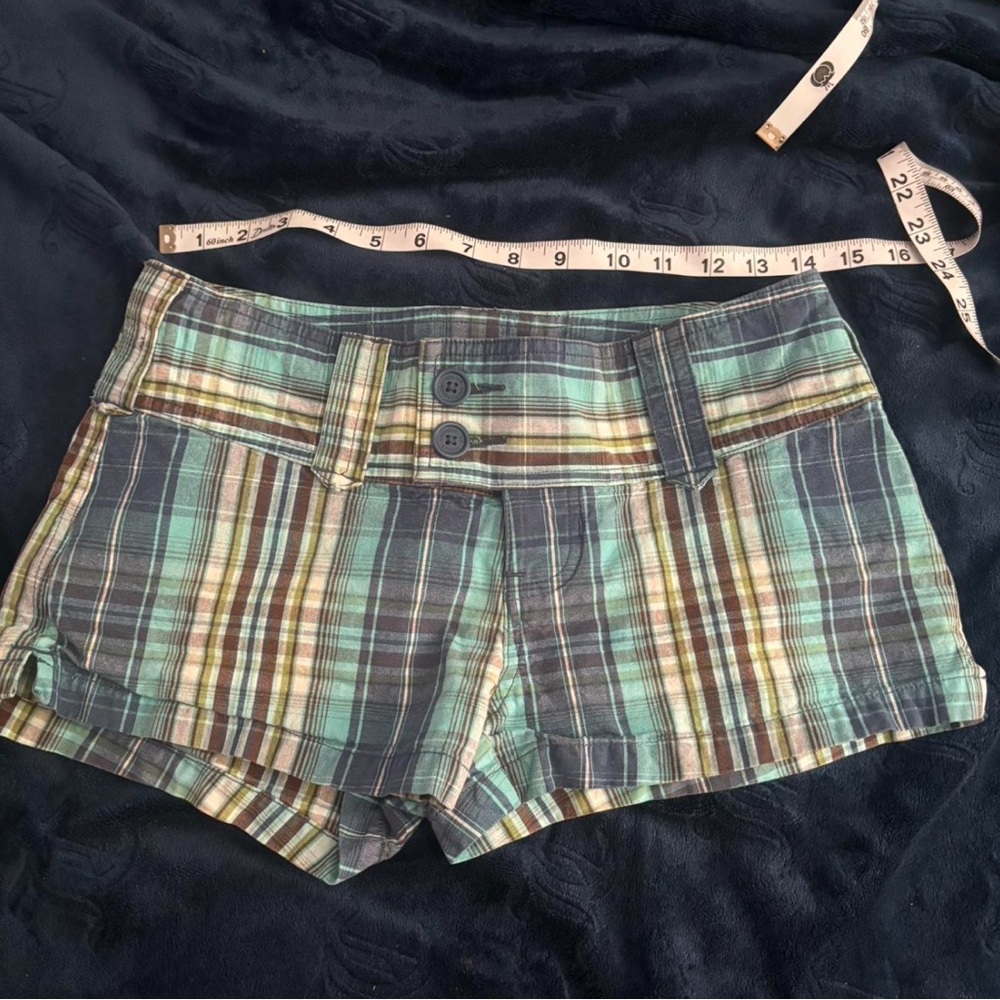 Abercrombie & Fitch Multicolor Plaid Women's Shorts